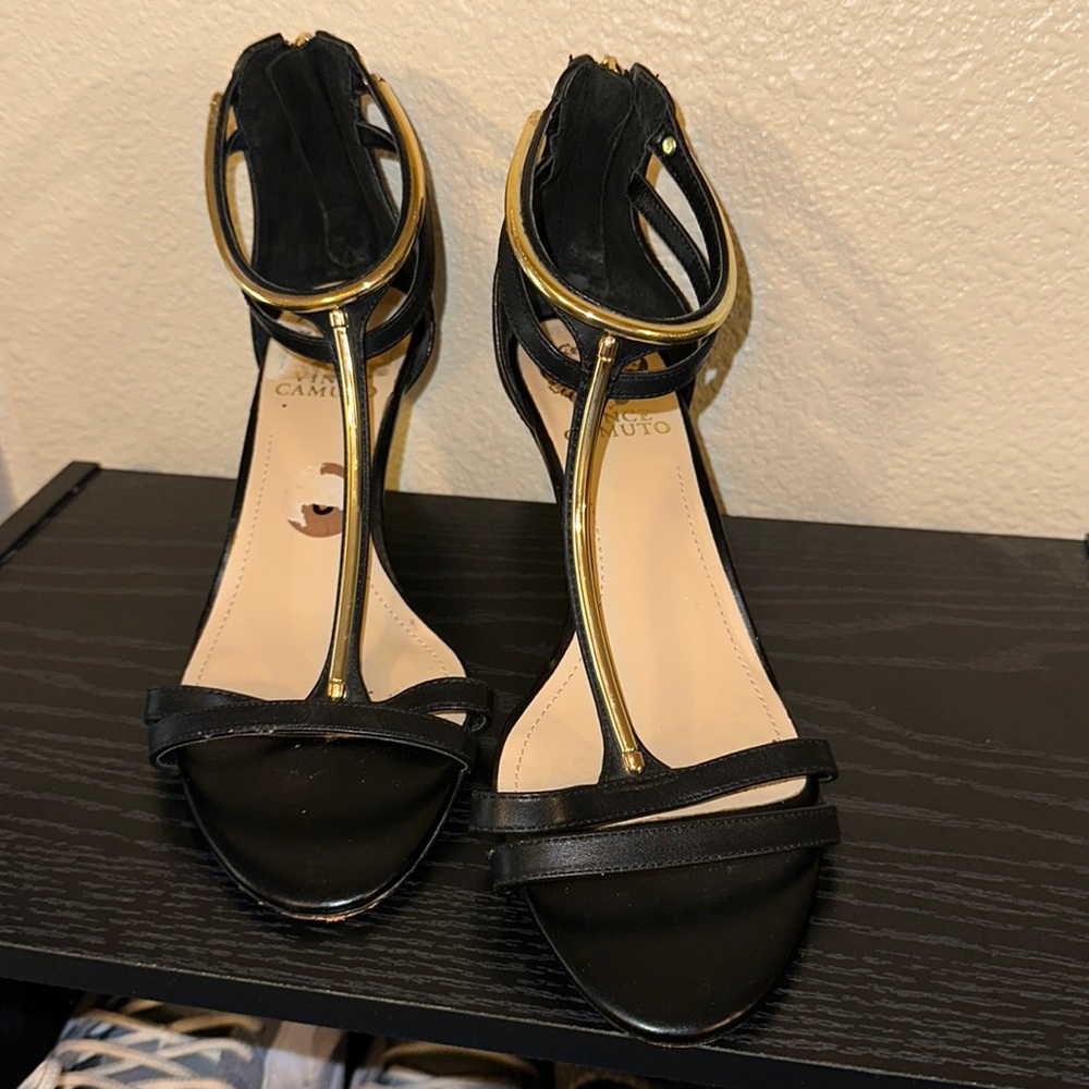 Vince Camuto short heels